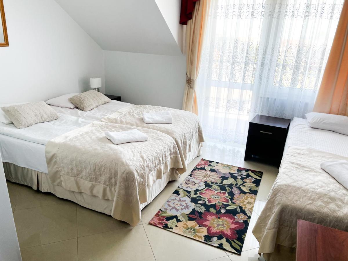 Hotel Osrodek Wczasowy Rewa Extérieur photo