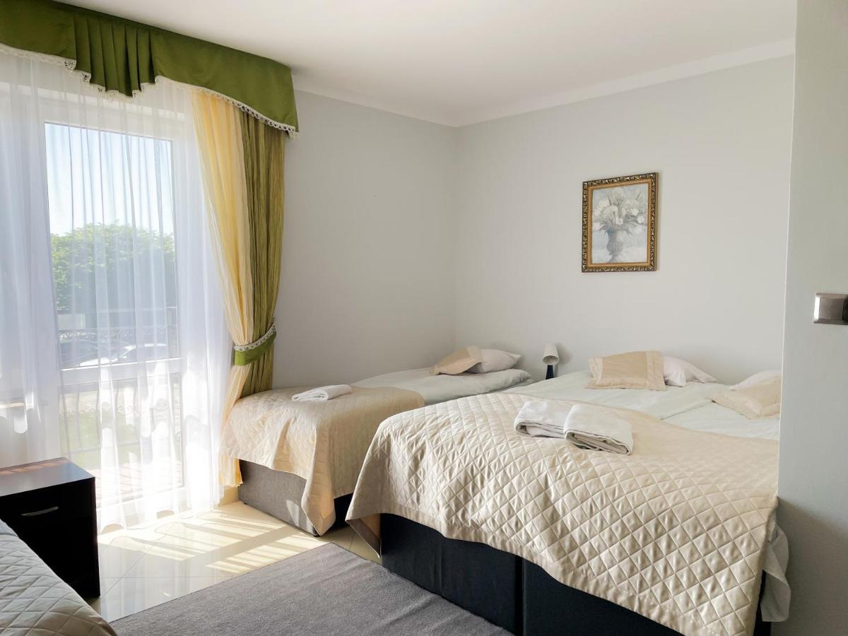 Hotel Osrodek Wczasowy Rewa Extérieur photo